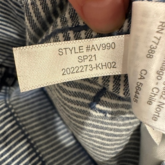 J. Crew Women's Size 28 High Rise Crop Flare Jeans Piper Stripe Blue White Denim - Picture 8 of 8